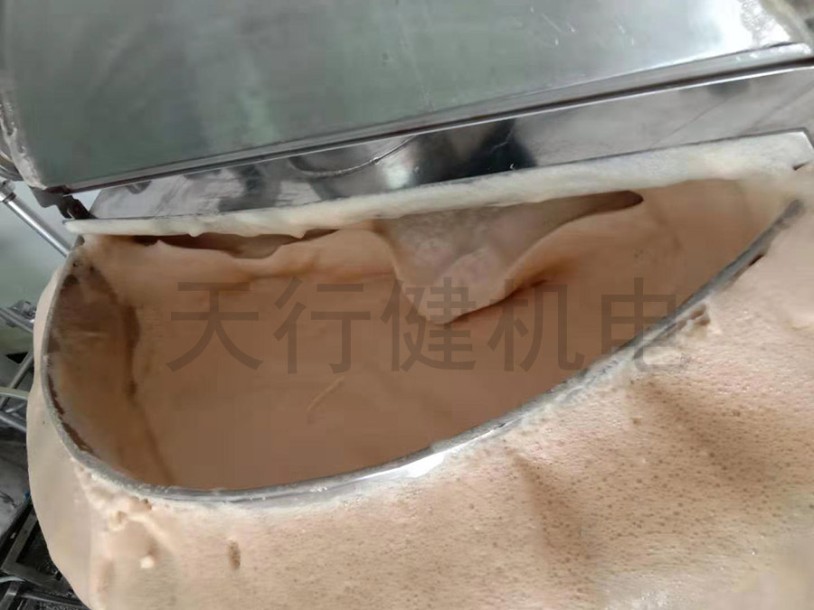 食品泡沫現(xiàn)場(chǎng) 食品泡沫現(xiàn)場(chǎng)